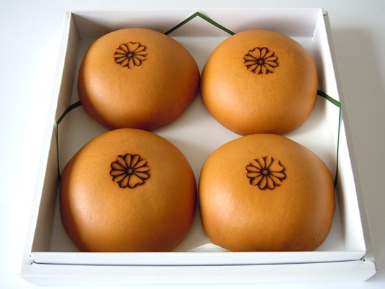 カステラ饅頭